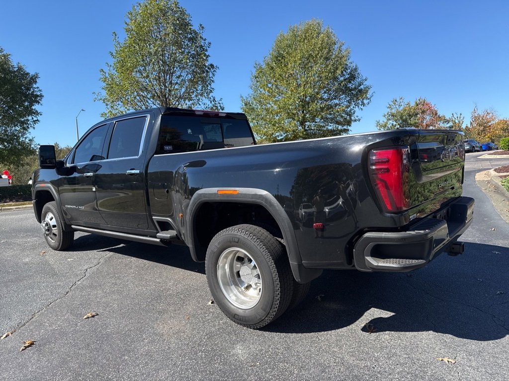 2024 Gmc Sierra 3500 HD Denali photo 3