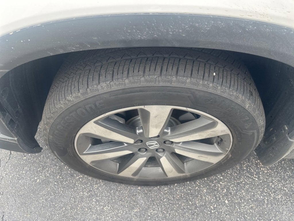 Used 2025 Honda Pilot Touring SUV