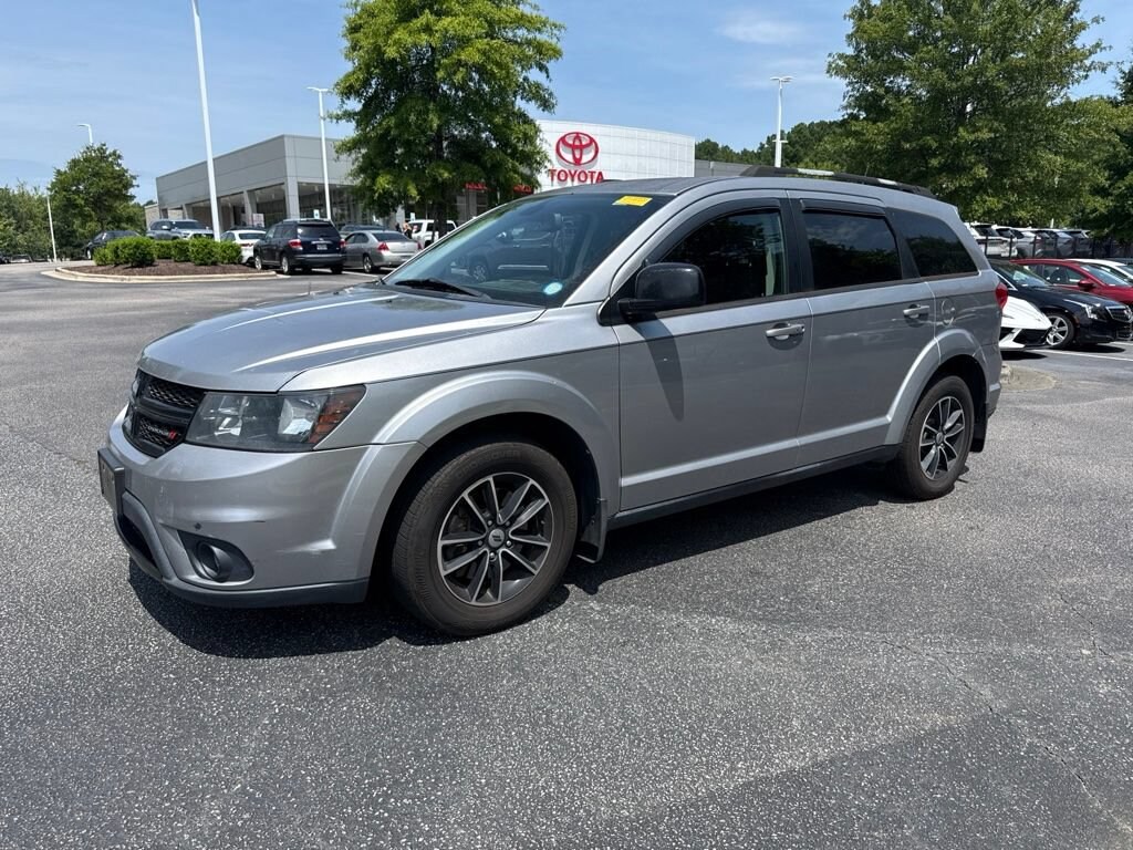 Used 2018 Dodge Journey SXT SUV