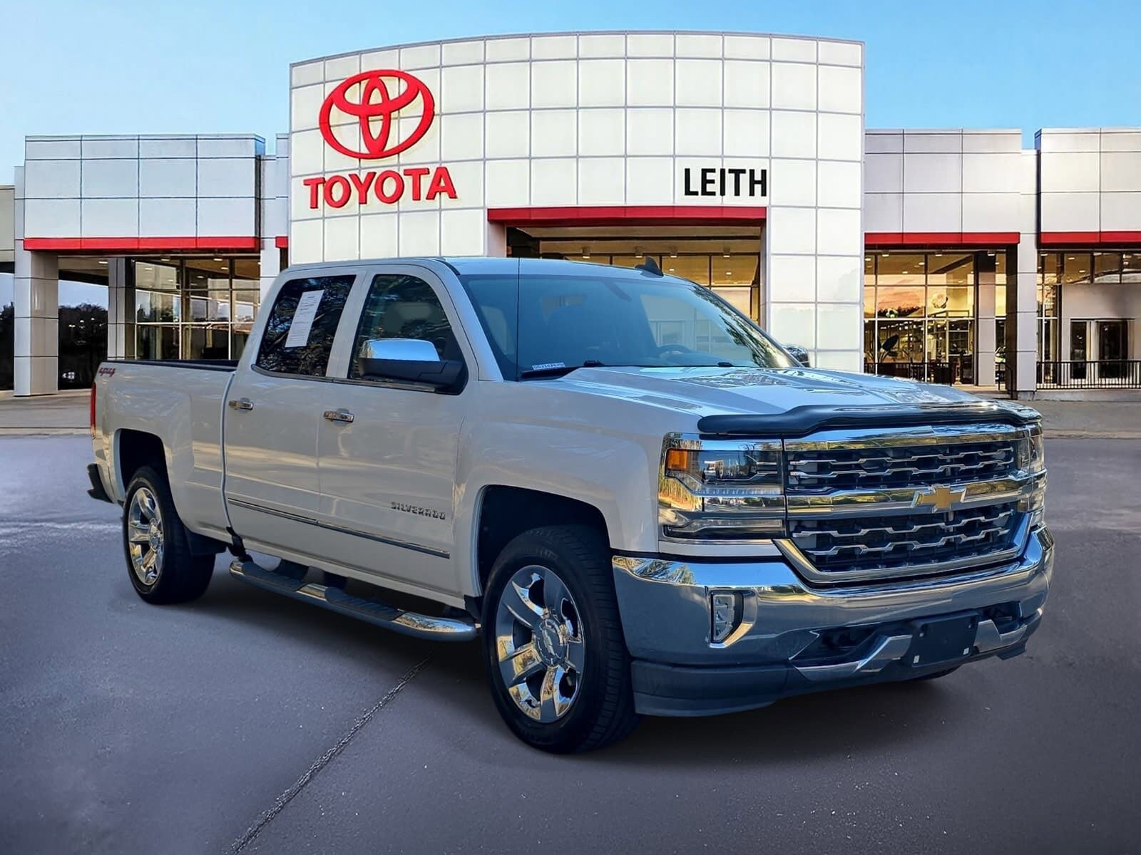 2016 Chevrolet Silverado 1500 LTZ photo 3
