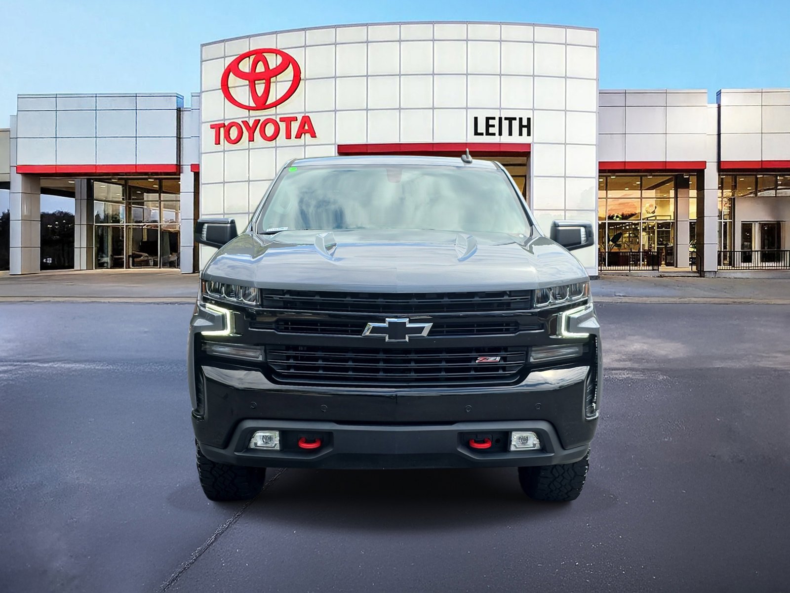 2021 Chevrolet Silverado 1500 LT Trail Boss photo 2