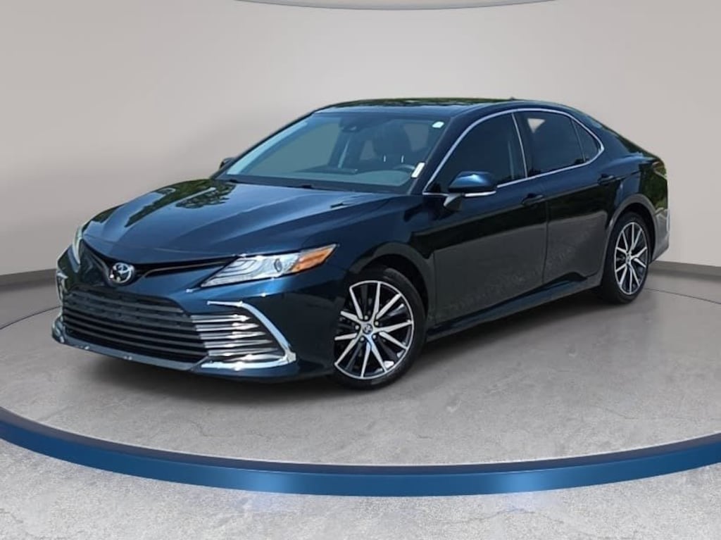 Used 2021 Toyota Camry XLE Sedan