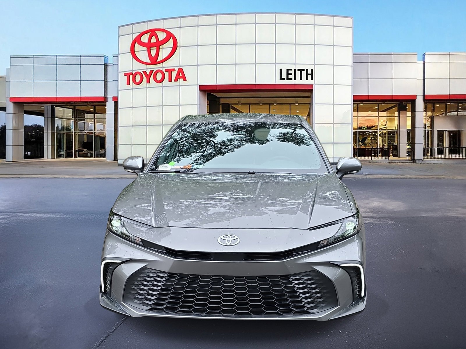 Used 2025 Toyota Camry SE with VIN 4T1DAACK9SU545882 for sale in Raleigh, NC