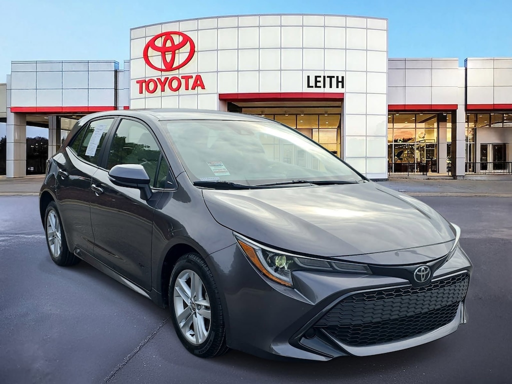 Certified 2022 Toyota Corolla Hatchback SE Hatchback