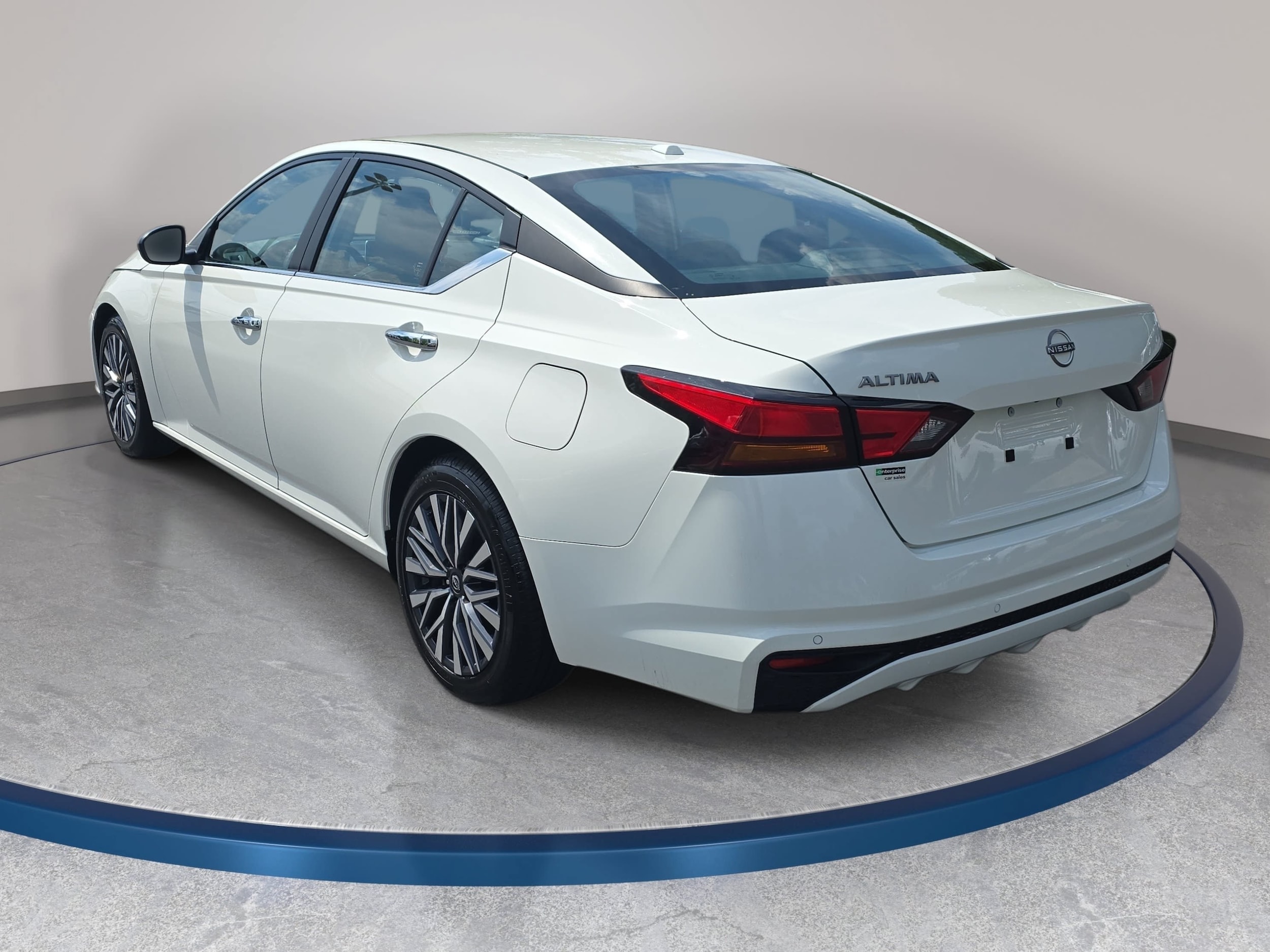 2025 Nissan Altima SV - Photo 7