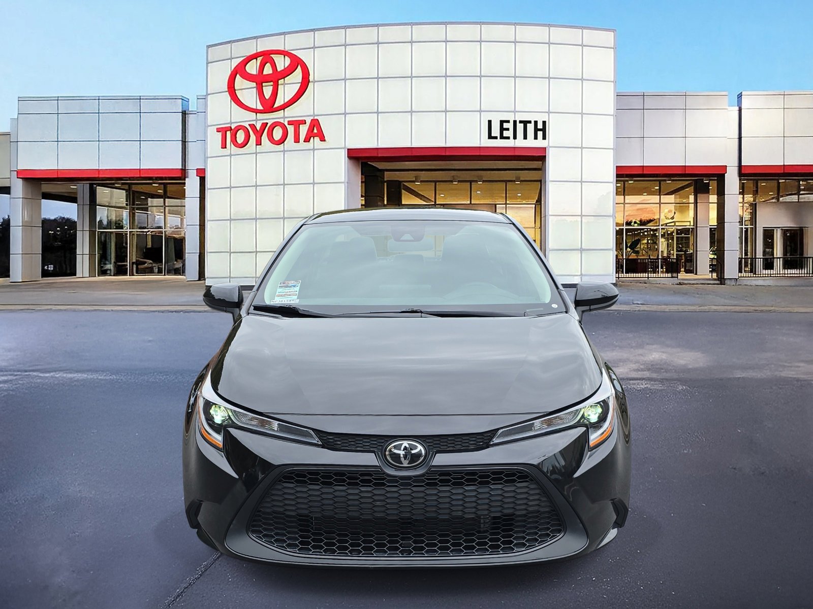2022 Toyota Corolla LE photo 2