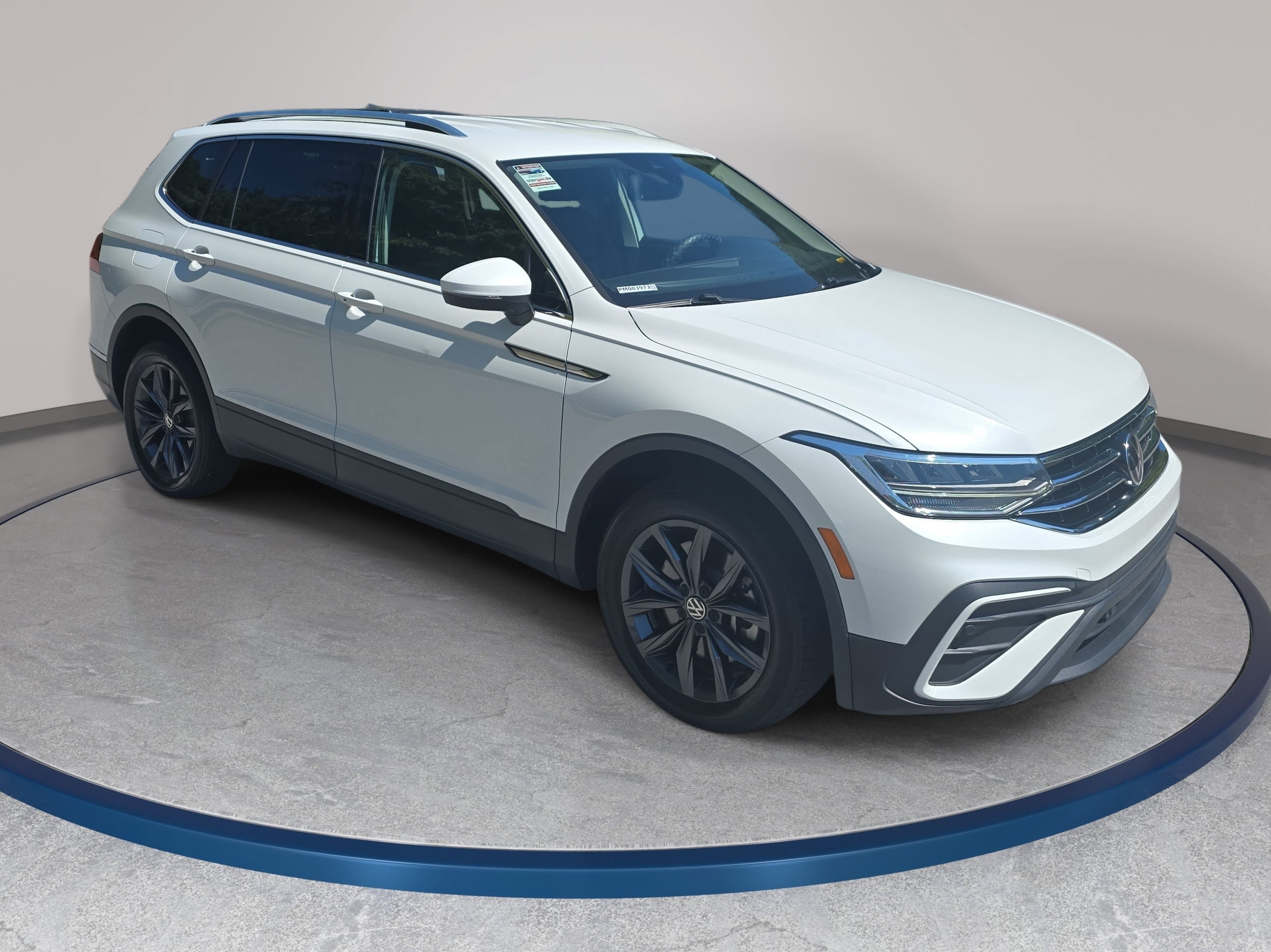 Used 2023 Volkswagen Tiguan 2.0T SE SUV