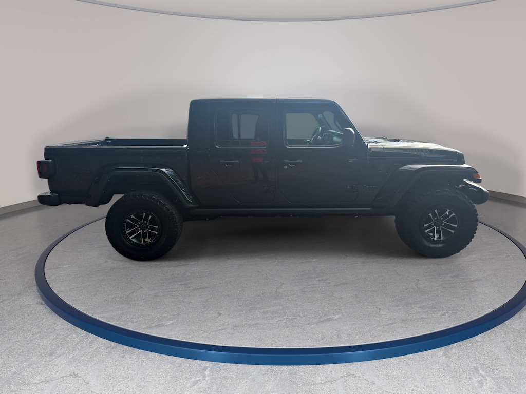 Used 2022 Jeep Gladiator Sport Truck Crew Cab