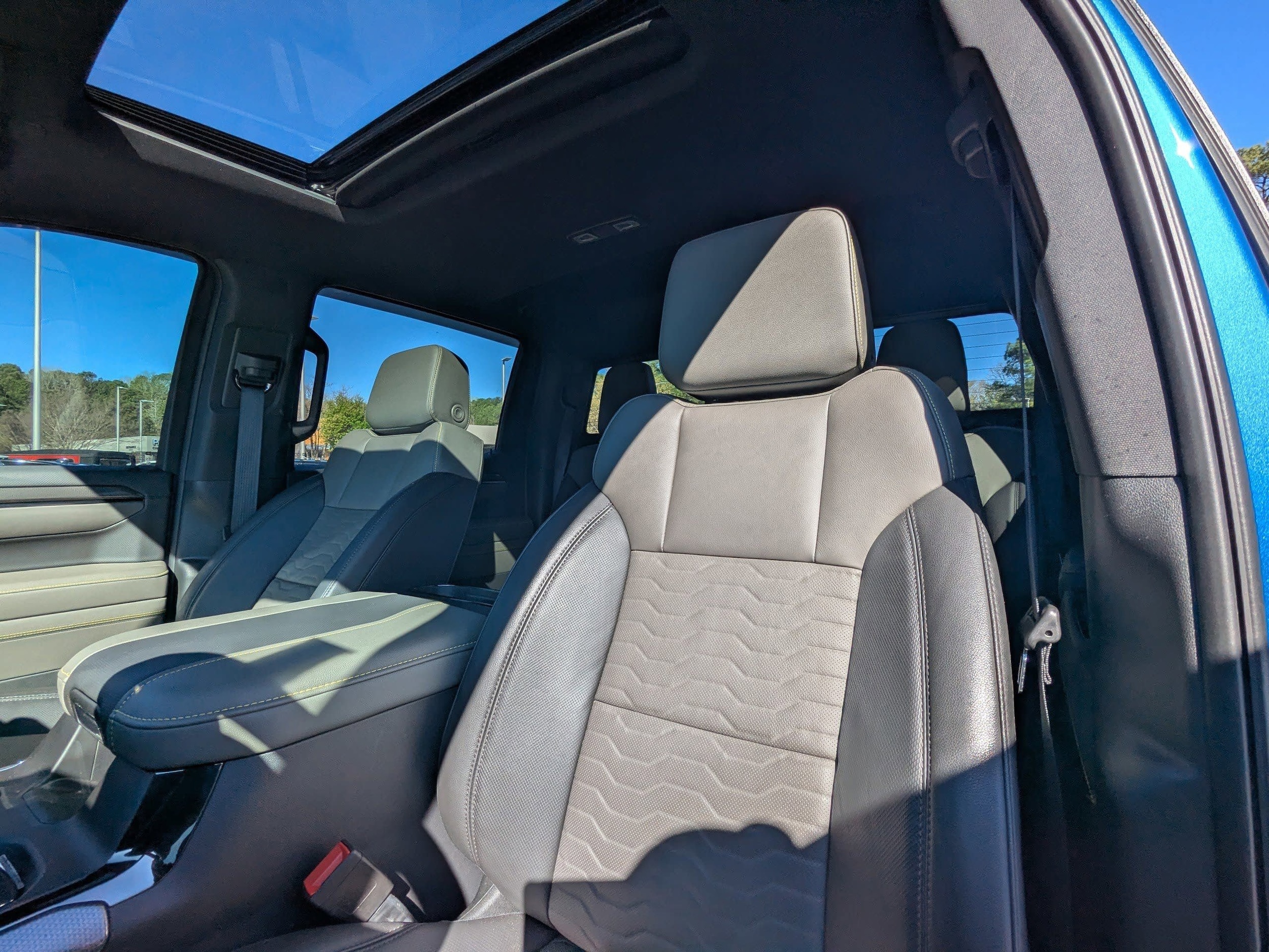 2023 Chevrolet Silverado 1500 ZR2 - Photo 9