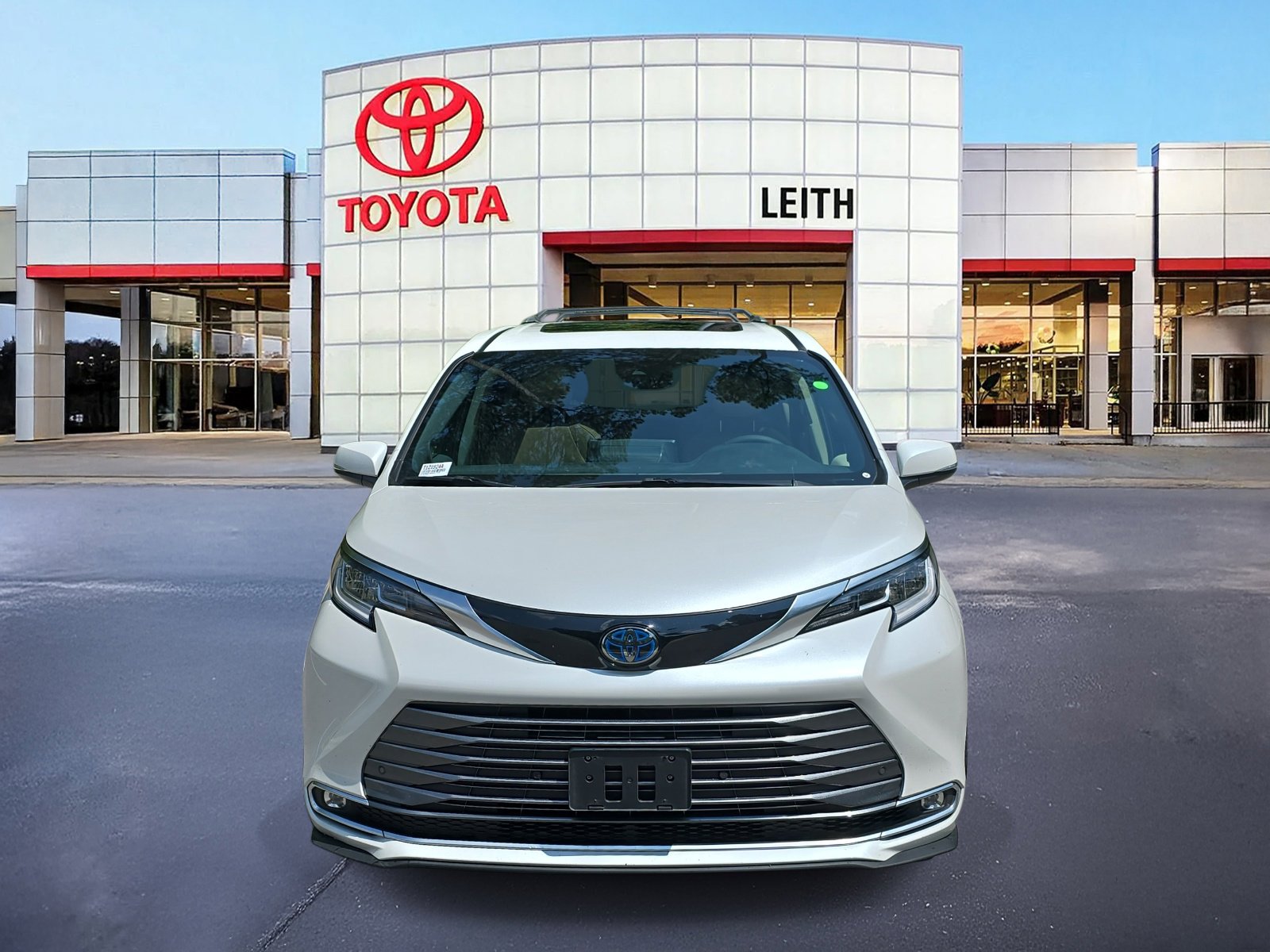 Used 2022 Toyota Sienna Limited with VIN 5TDZRKEC6NS121924 for sale in Raleigh, NC