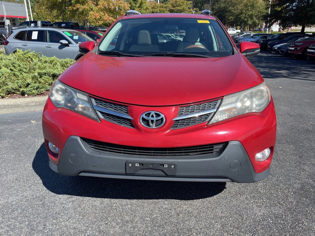 2015 Toyota RAV4 XLE photo 2