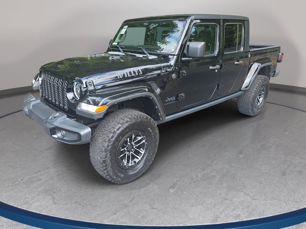 Used 2022 Jeep Gladiator Sport Truck Crew Cab