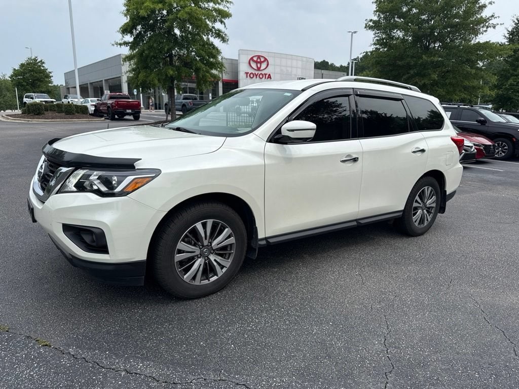 Used 2019 Nissan Pathfinder SL SUV