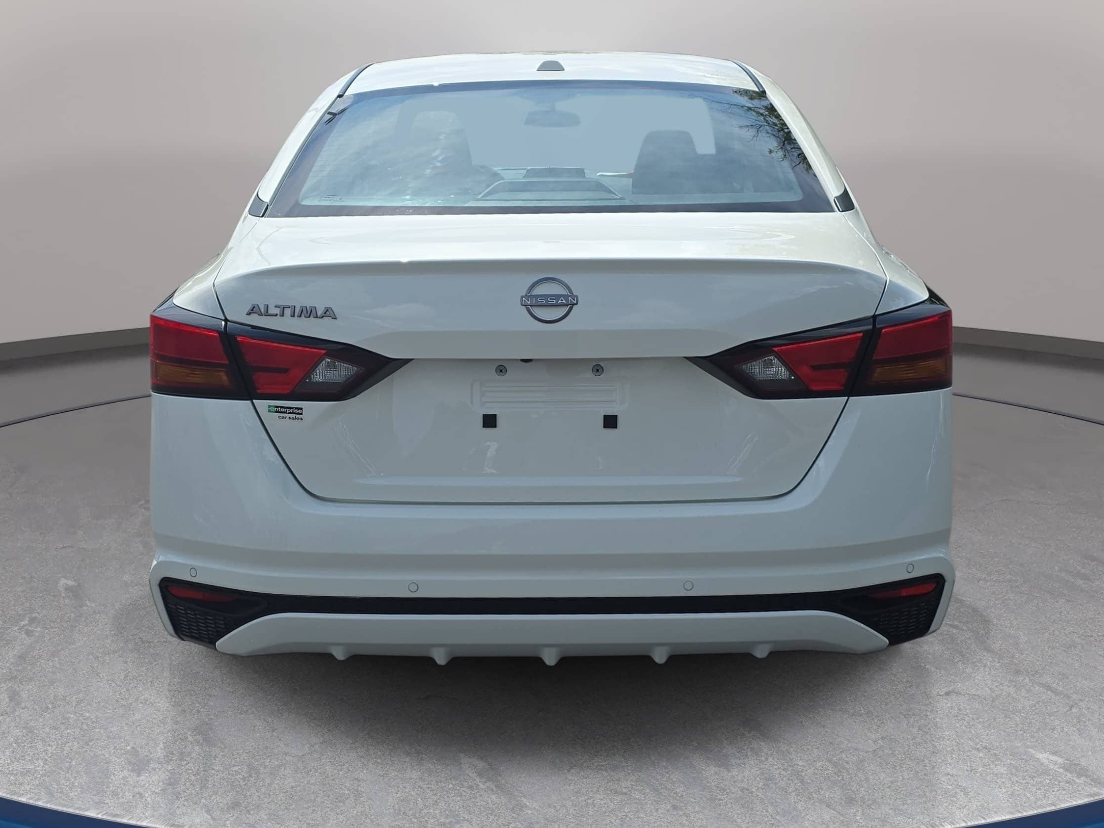 2025 Nissan Altima SV - Photo 6