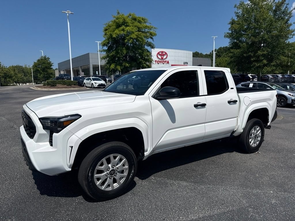 Used 2025 Toyota Tacoma SR Truck Double Cab