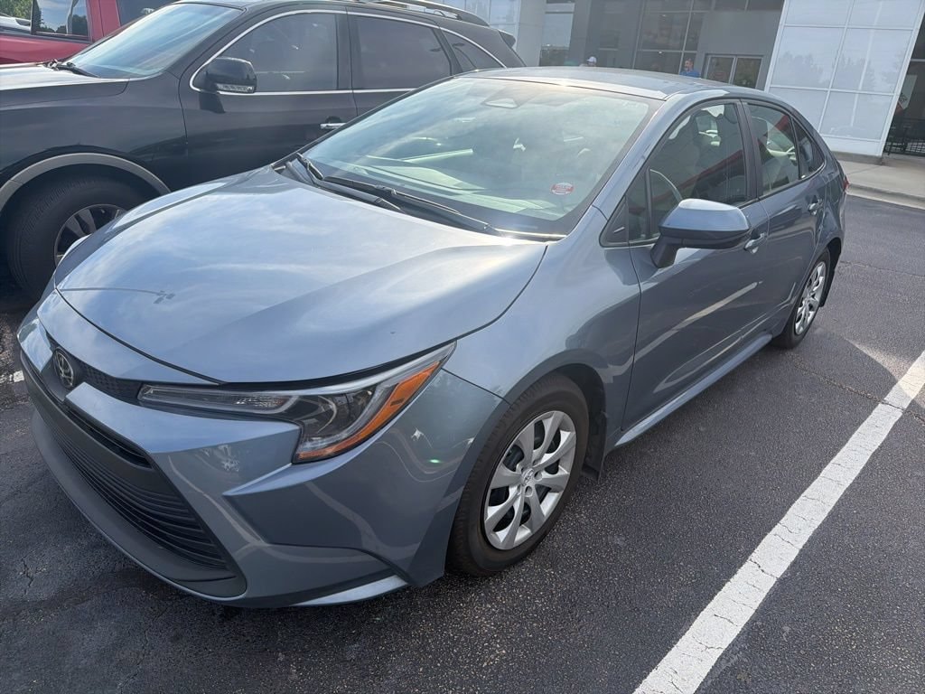 Used 2025 Toyota Corolla LE Sedan