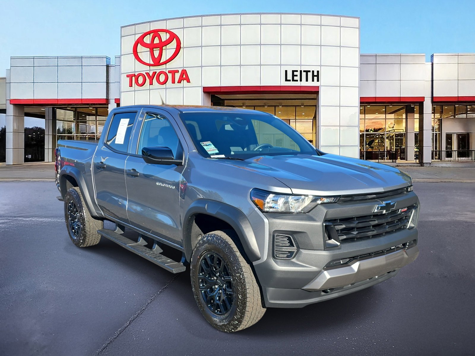 2026 Chevrolet Colorado Trail Boss photo 3