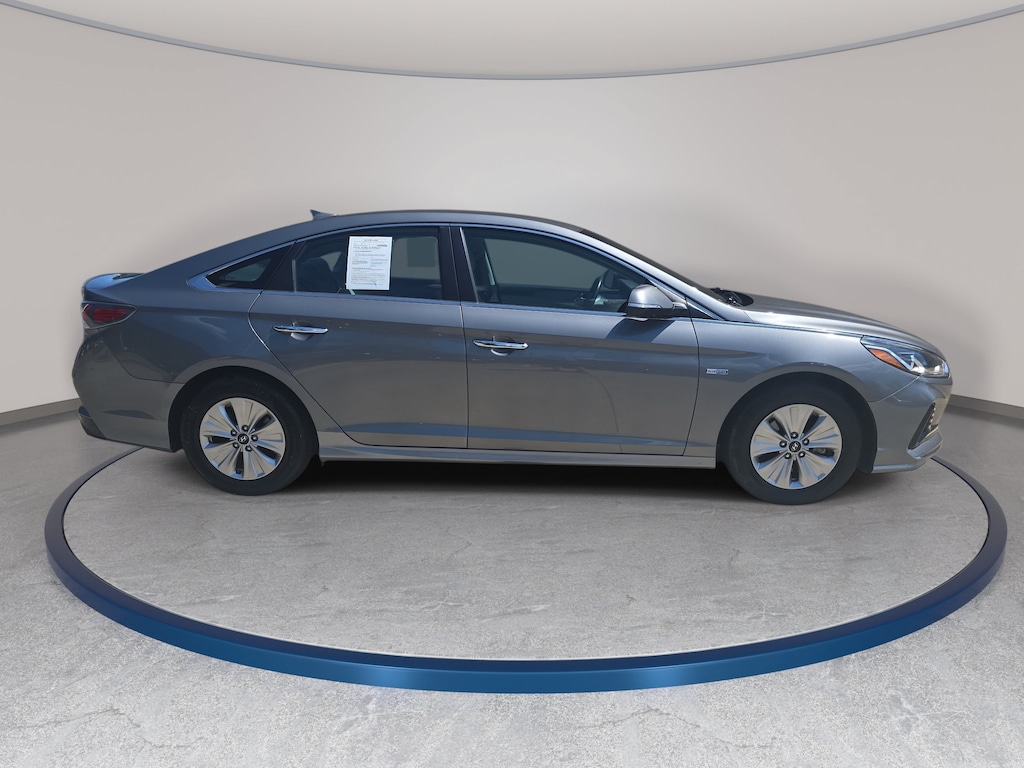 Used 2018 Hyundai Sonata Hybrid SE Sedan