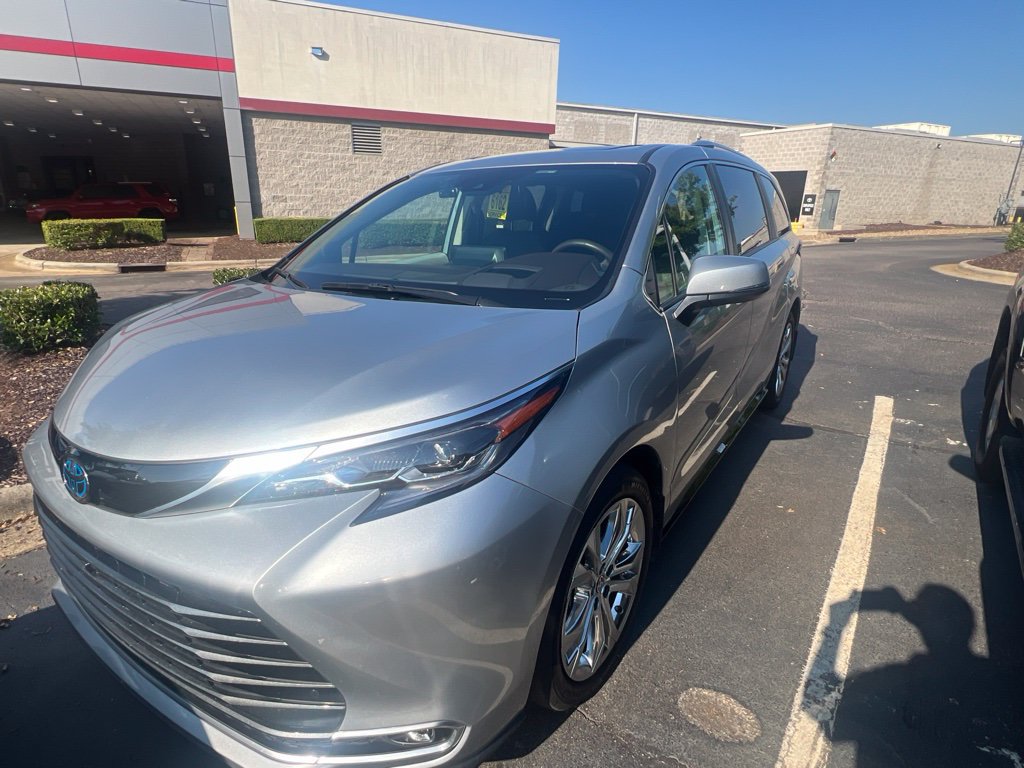 Used 2024 Toyota Sienna Platinum 7 Passenger Van Passenger Van