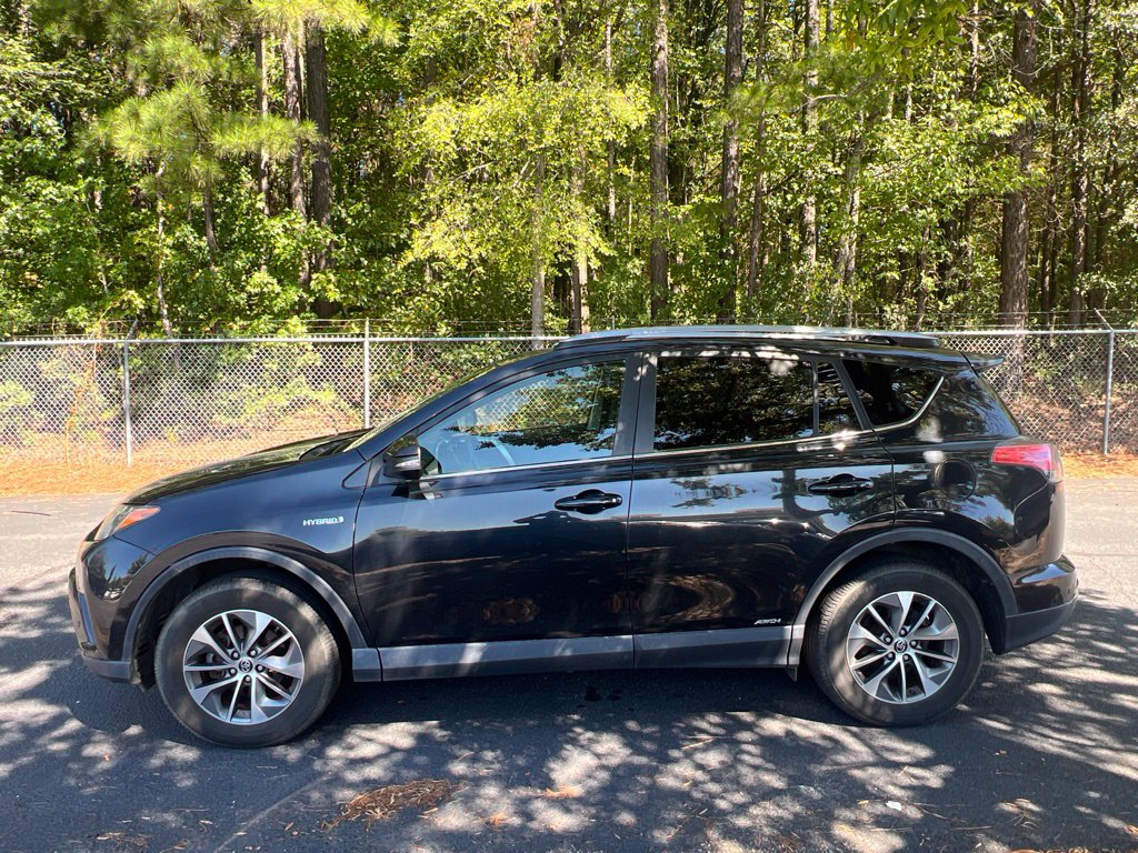  Toyota RAV4 Hybrid