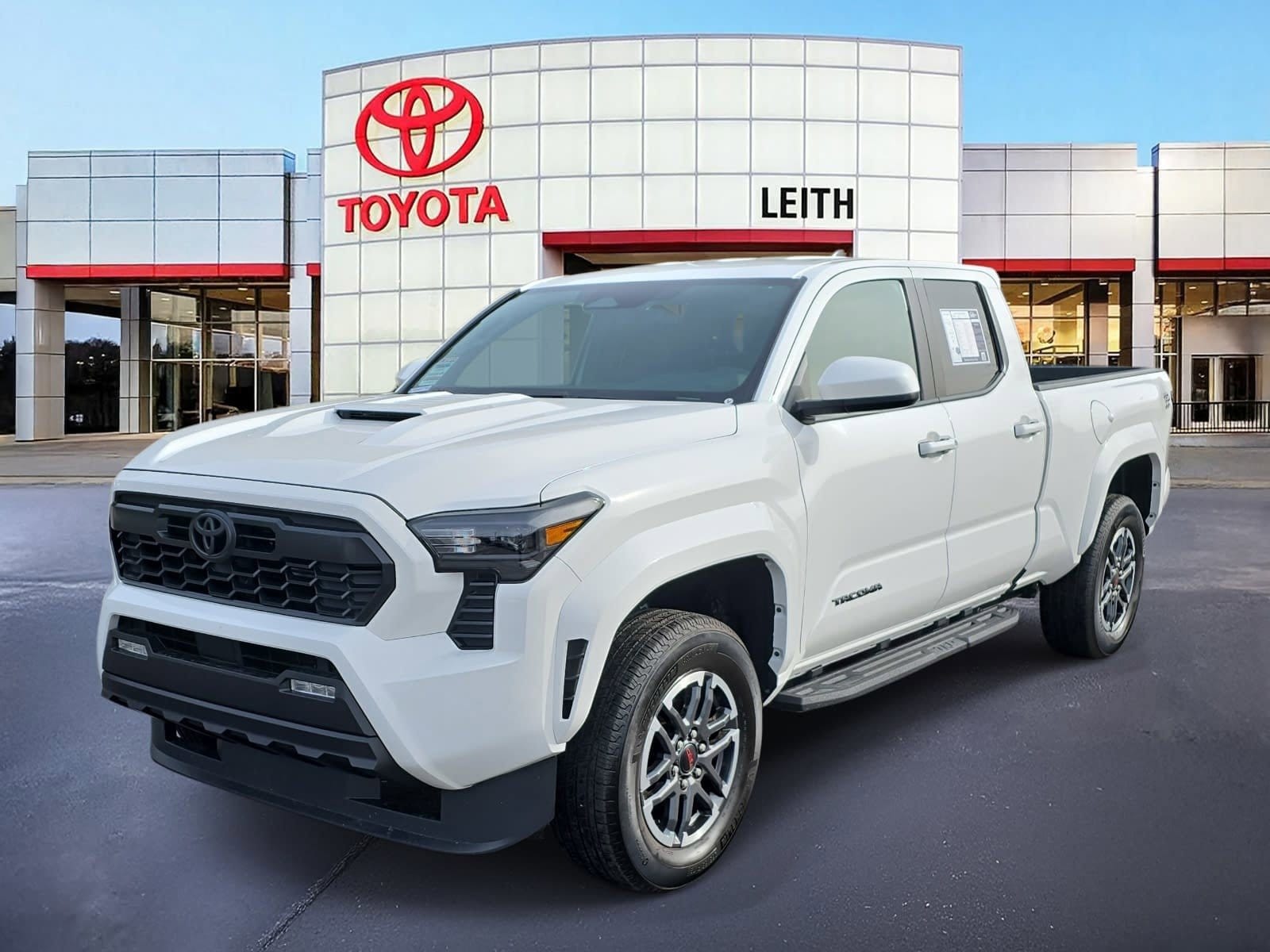 2025 Toyota Tacoma TRD Sport's photo