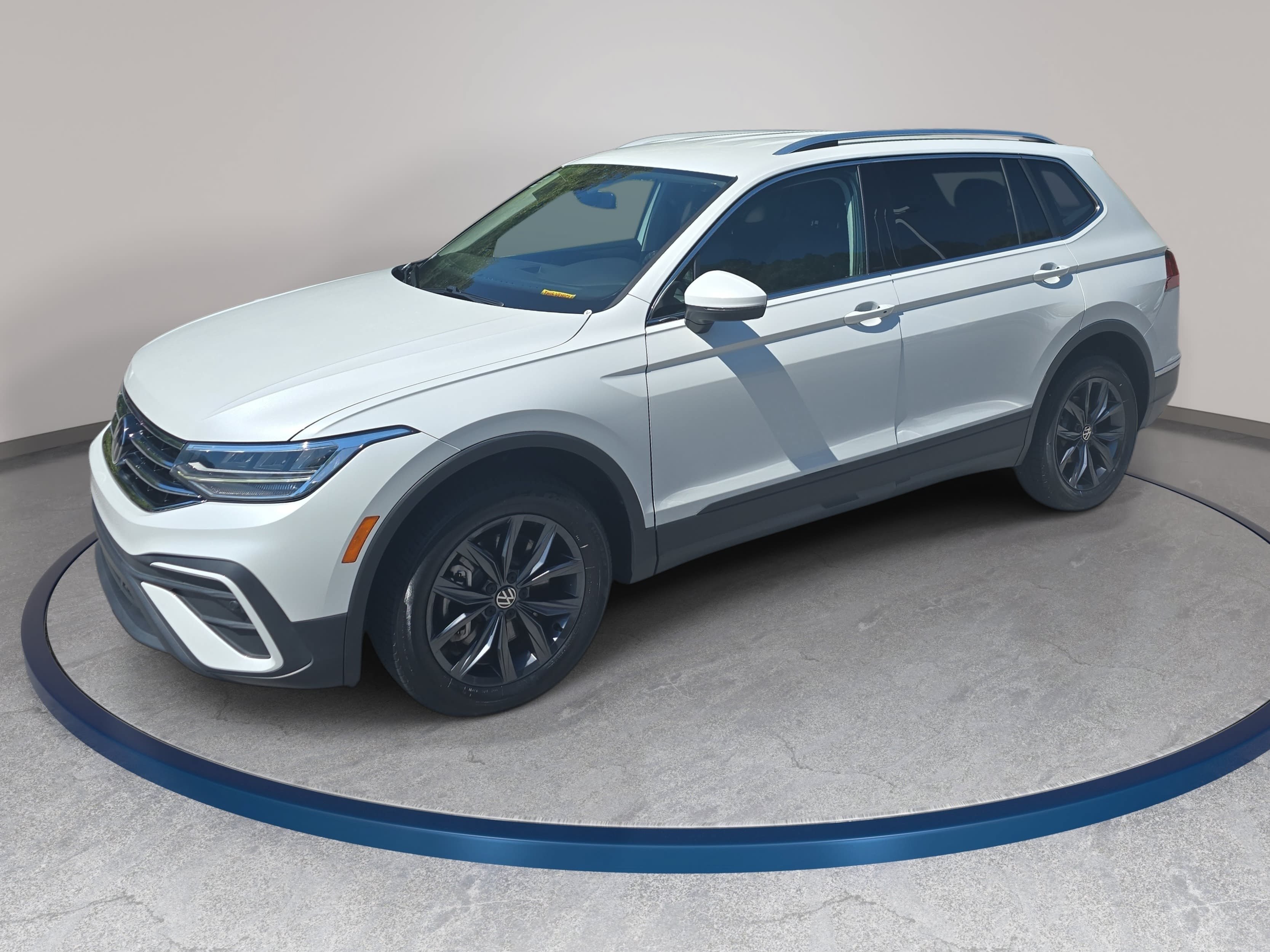 Used 2023 Volkswagen Tiguan 2.0T SE SUV
