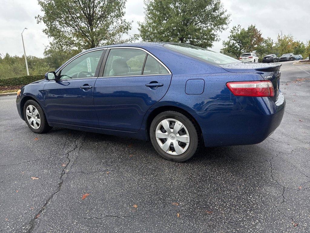 2009 Toyota Camry LE photo 3