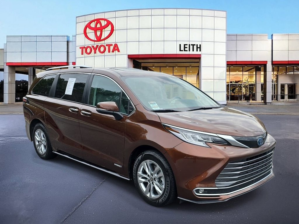 Used 2021 Toyota Sienna Limited 7 Passenger Van