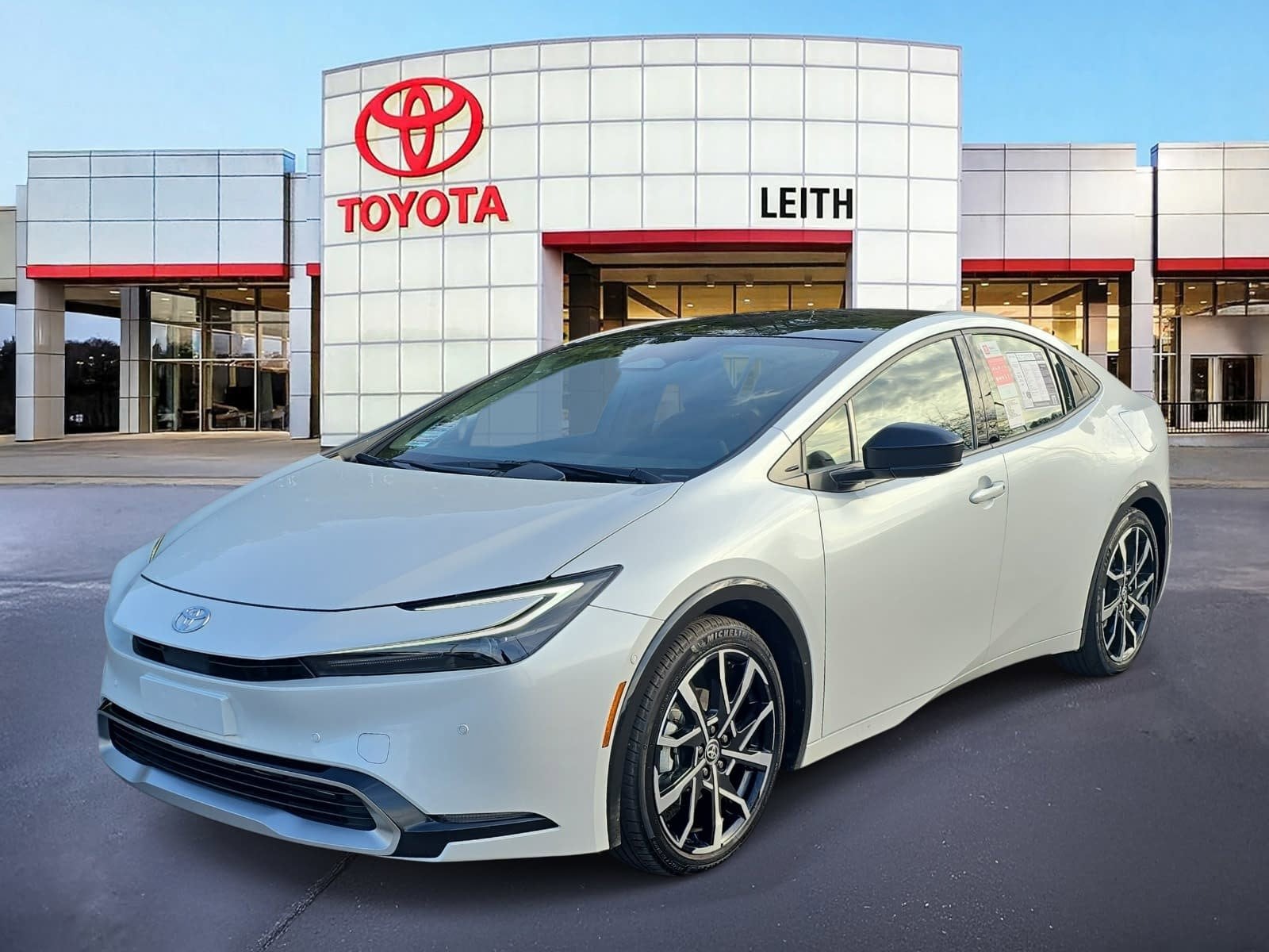 2024 Toyota Prius Prime XSE Premium's photo