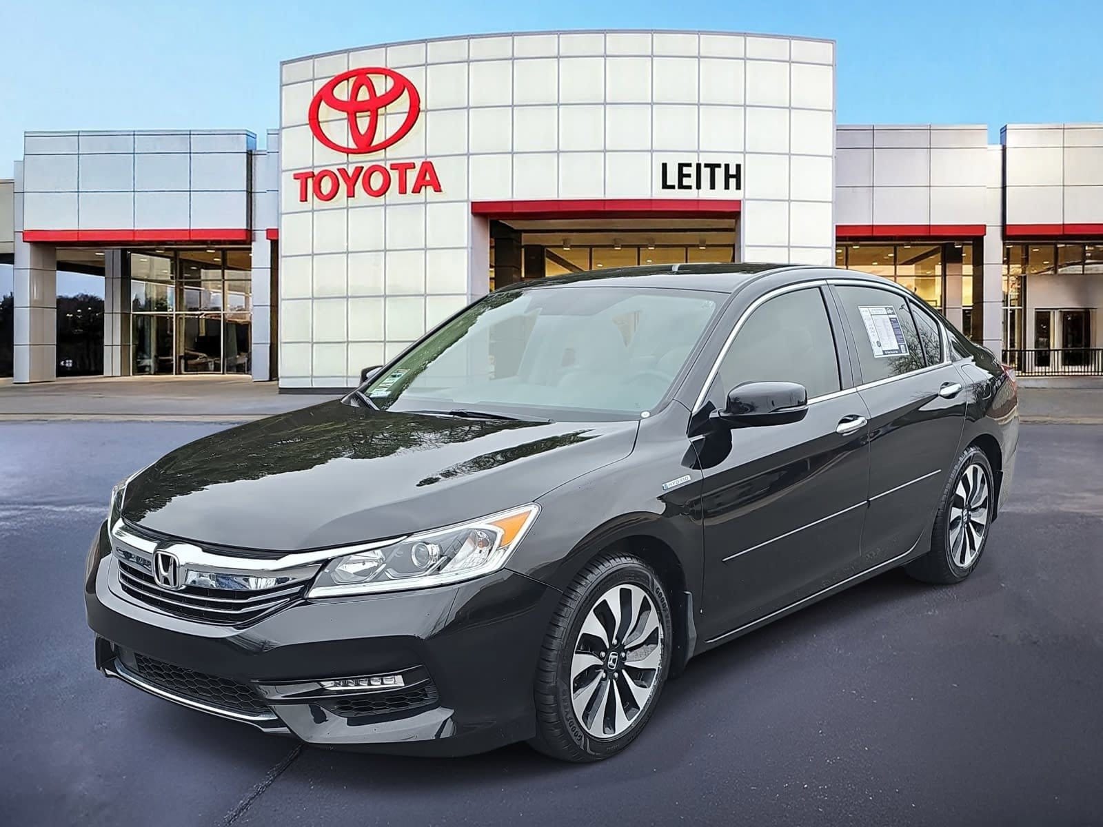 2017 Honda Accord Hybrid's photo