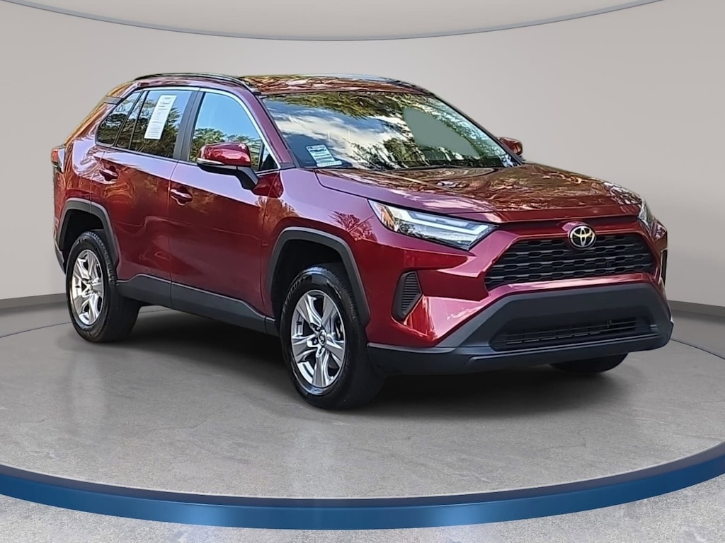 Used 2022 Toyota RAV4 XLE SUV