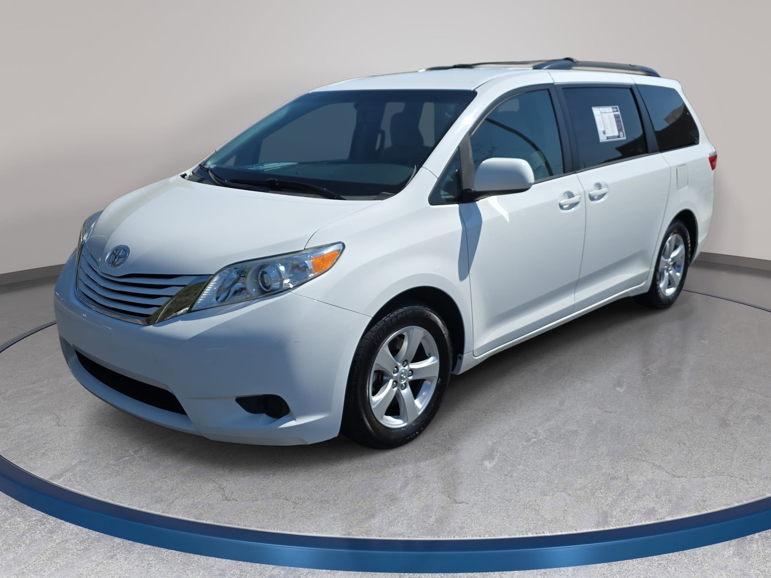 2017 Toyota Sienna LE