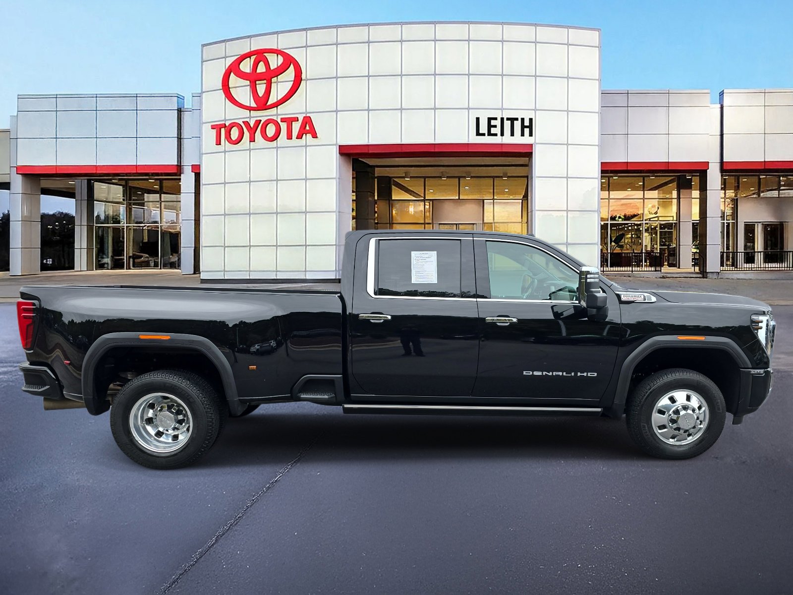 2024 Gmc Sierra 3500 HD Denali photo 4