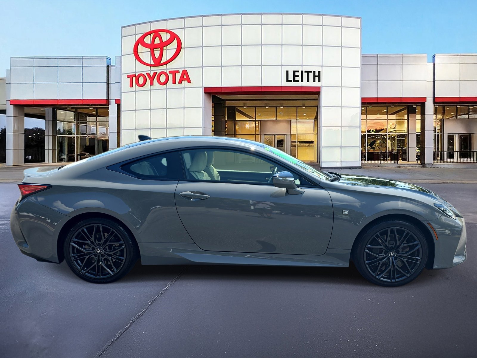 2023 Lexus RC 350 F SPORT photo 4