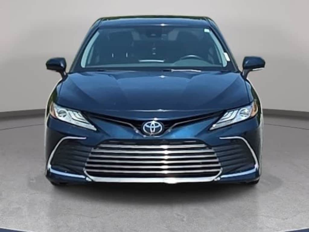 Used 2021 Toyota Camry XLE Sedan