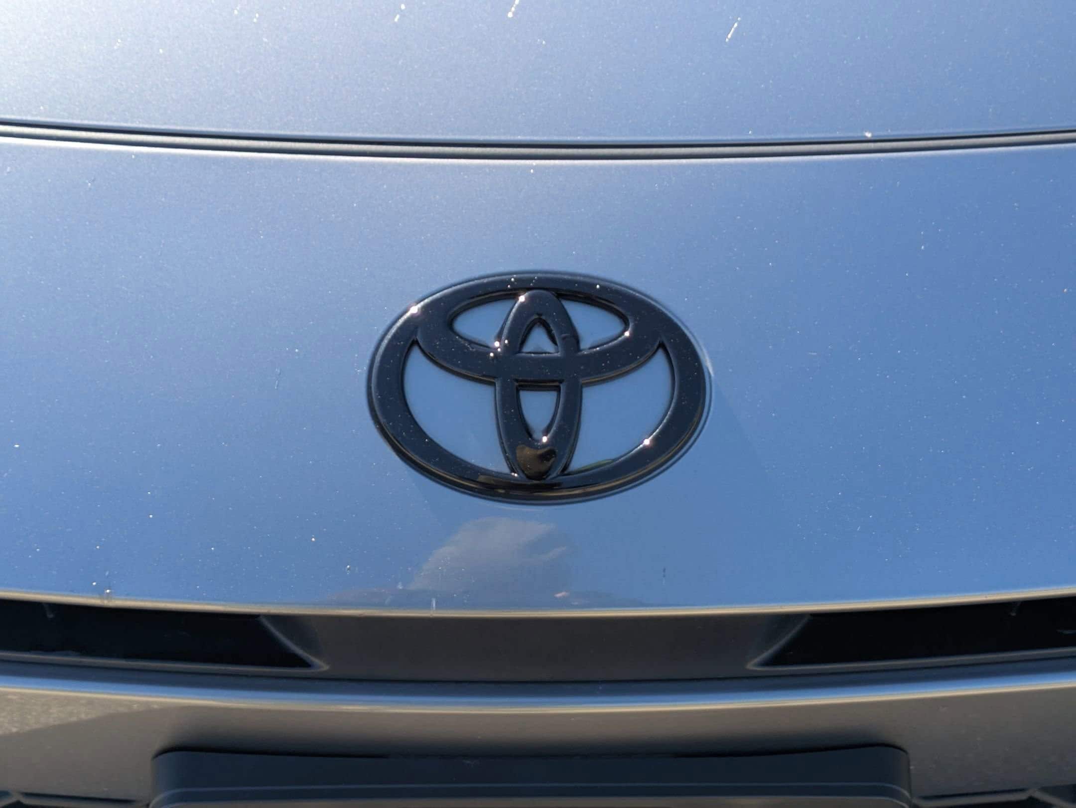 2025 Toyota Camry SE - Photo 28