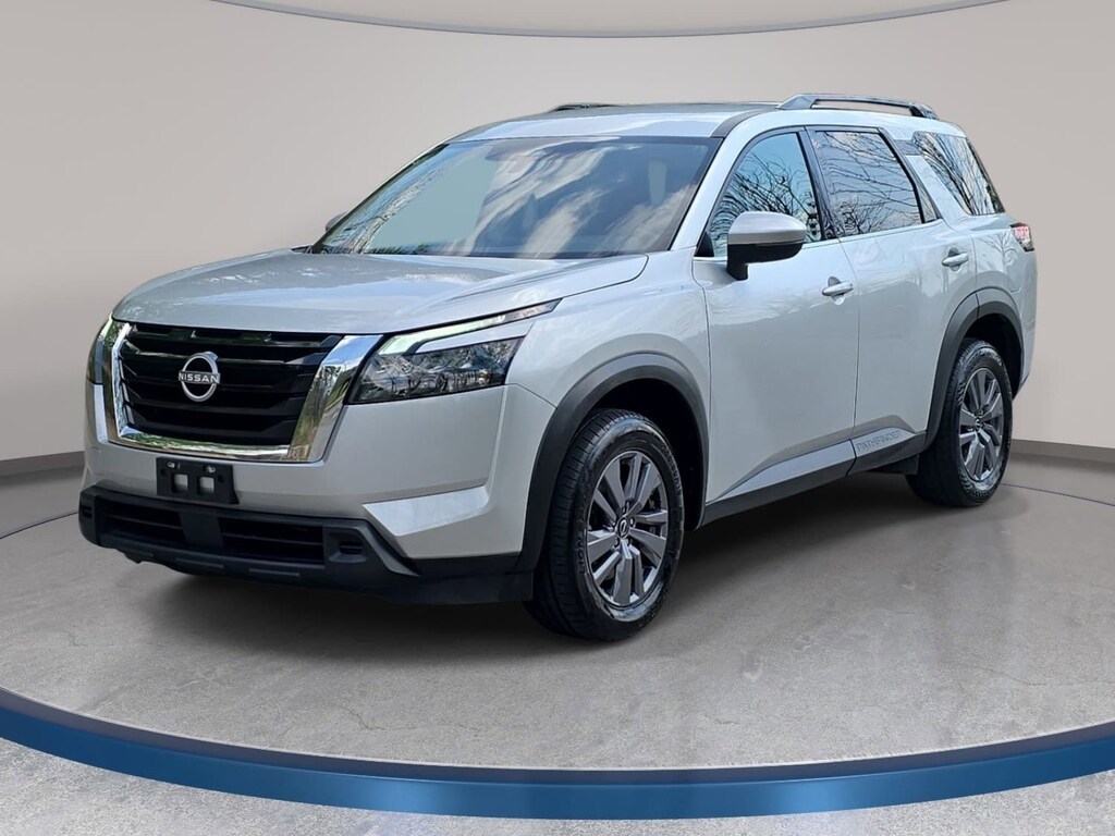 Used 2024 Nissan Pathfinder SV SUV