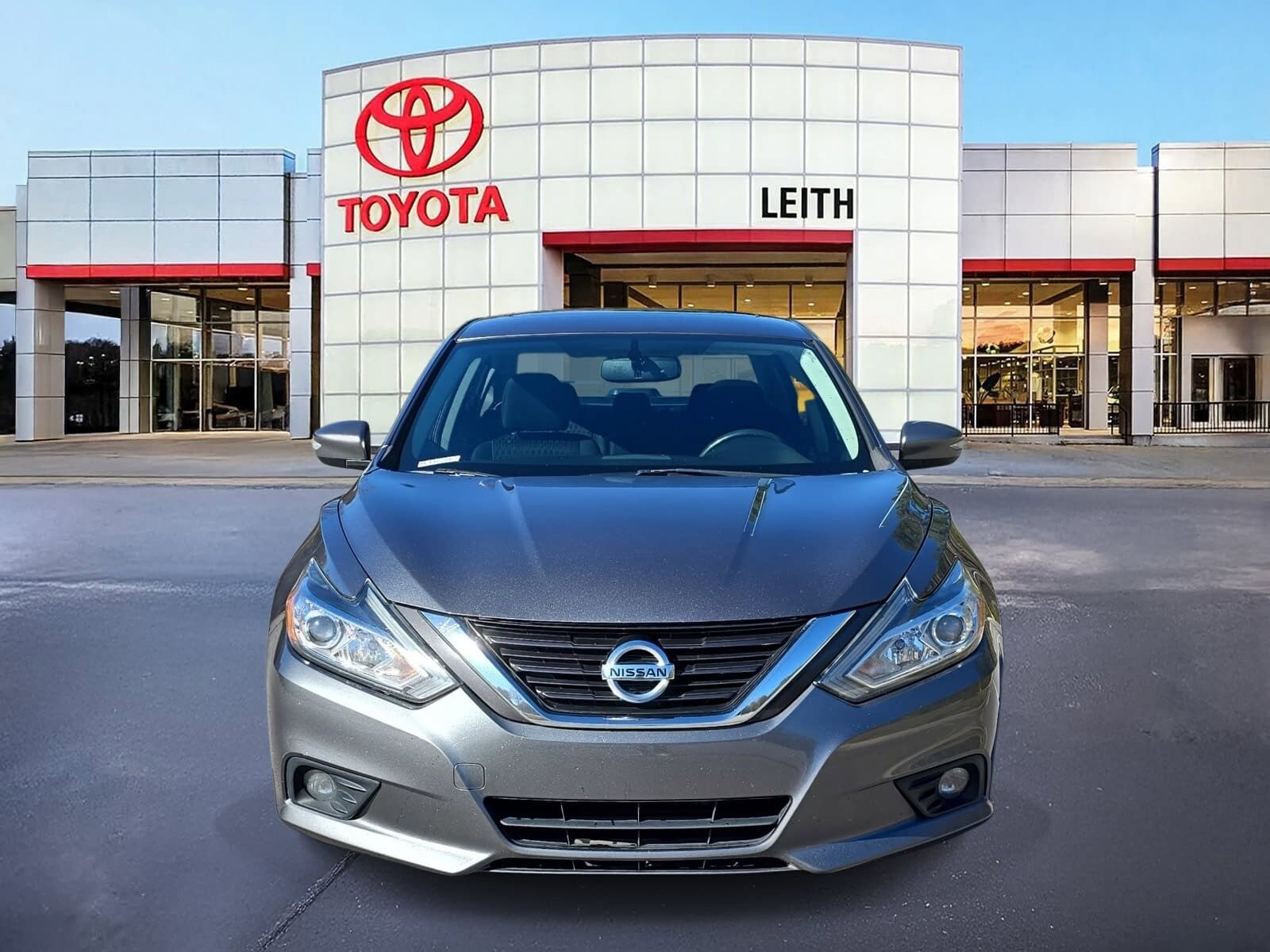 2017 Nissan Altima 2.5 SV photo 2