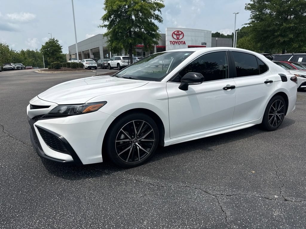 Used 2021 Toyota Camry SE Sedan