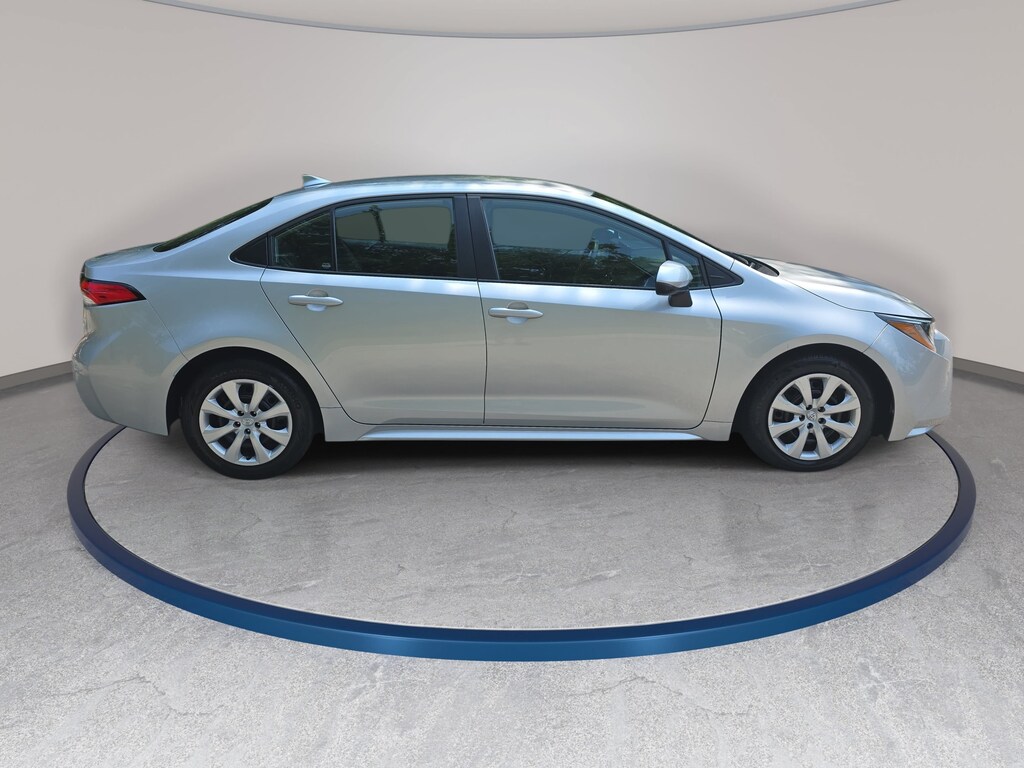 Used 2025 Toyota Corolla LE Sedan