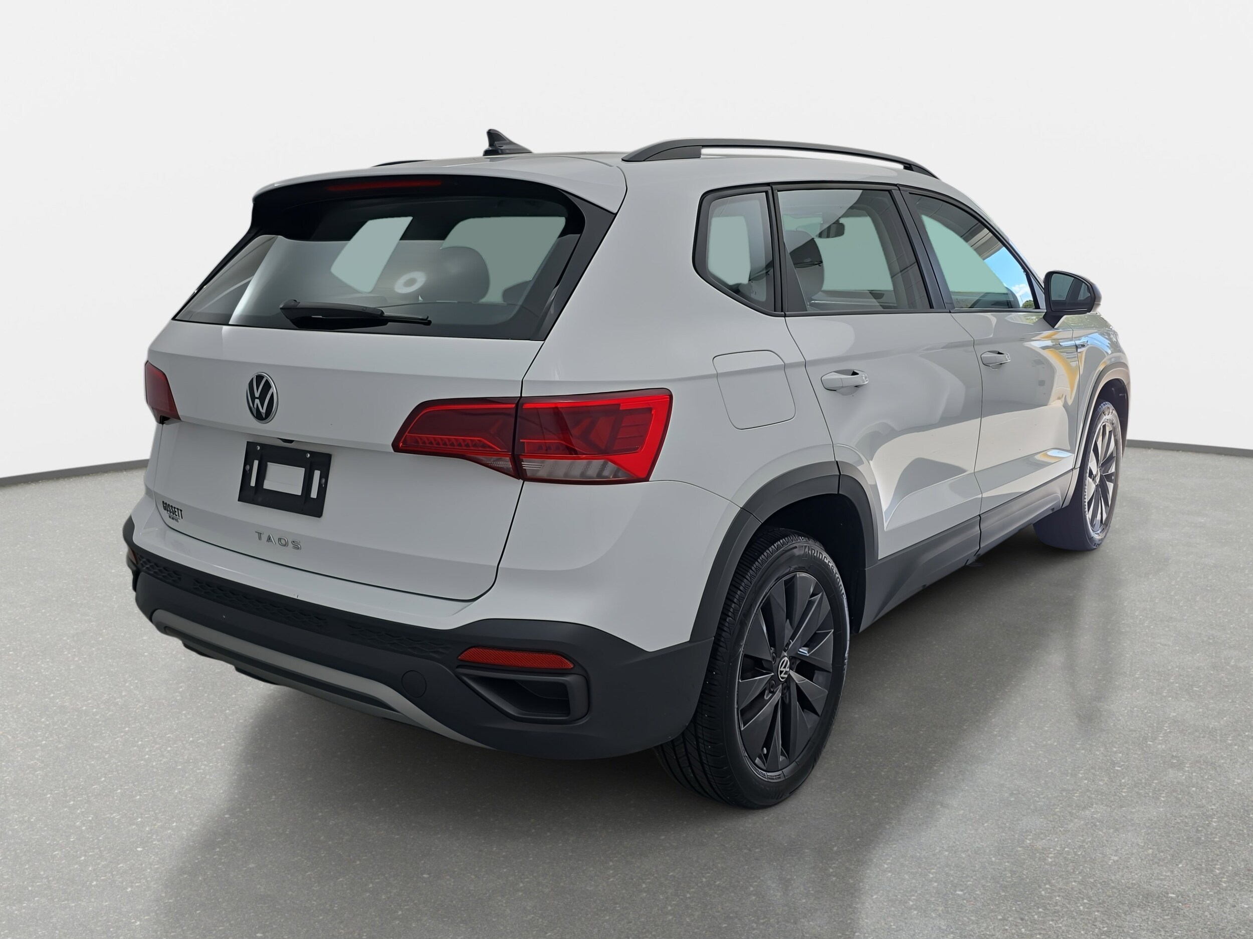 2023 Volkswagen Taos S photo 3