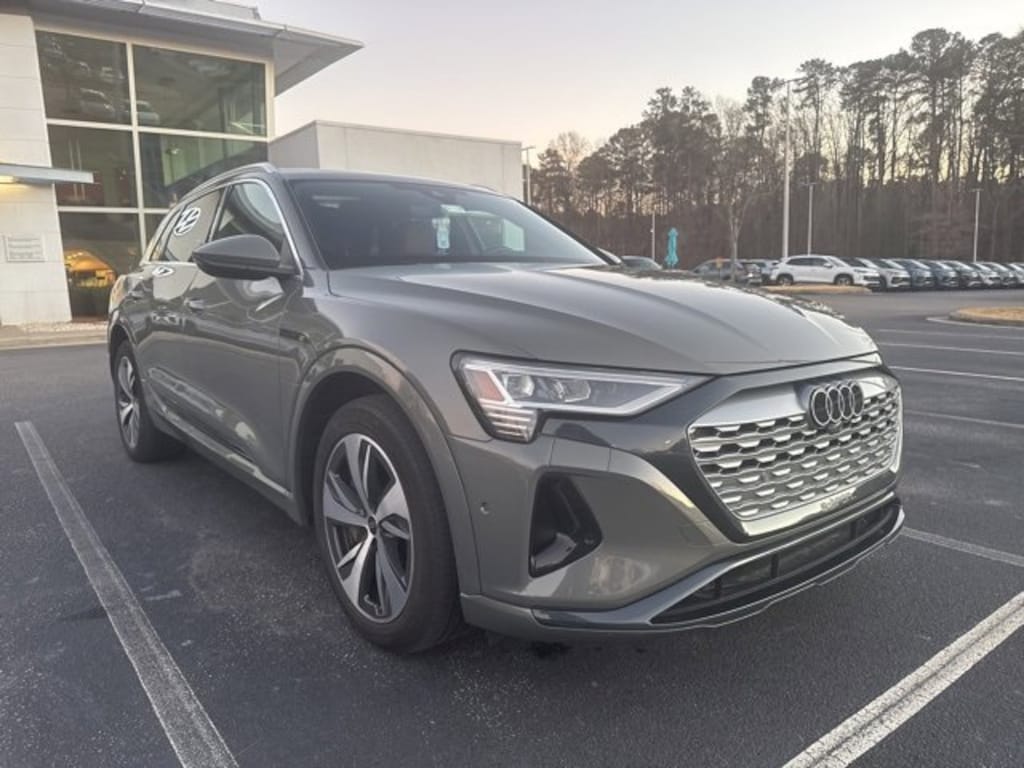 Used 2024 Audi Q8 e-tron Premium SUV
