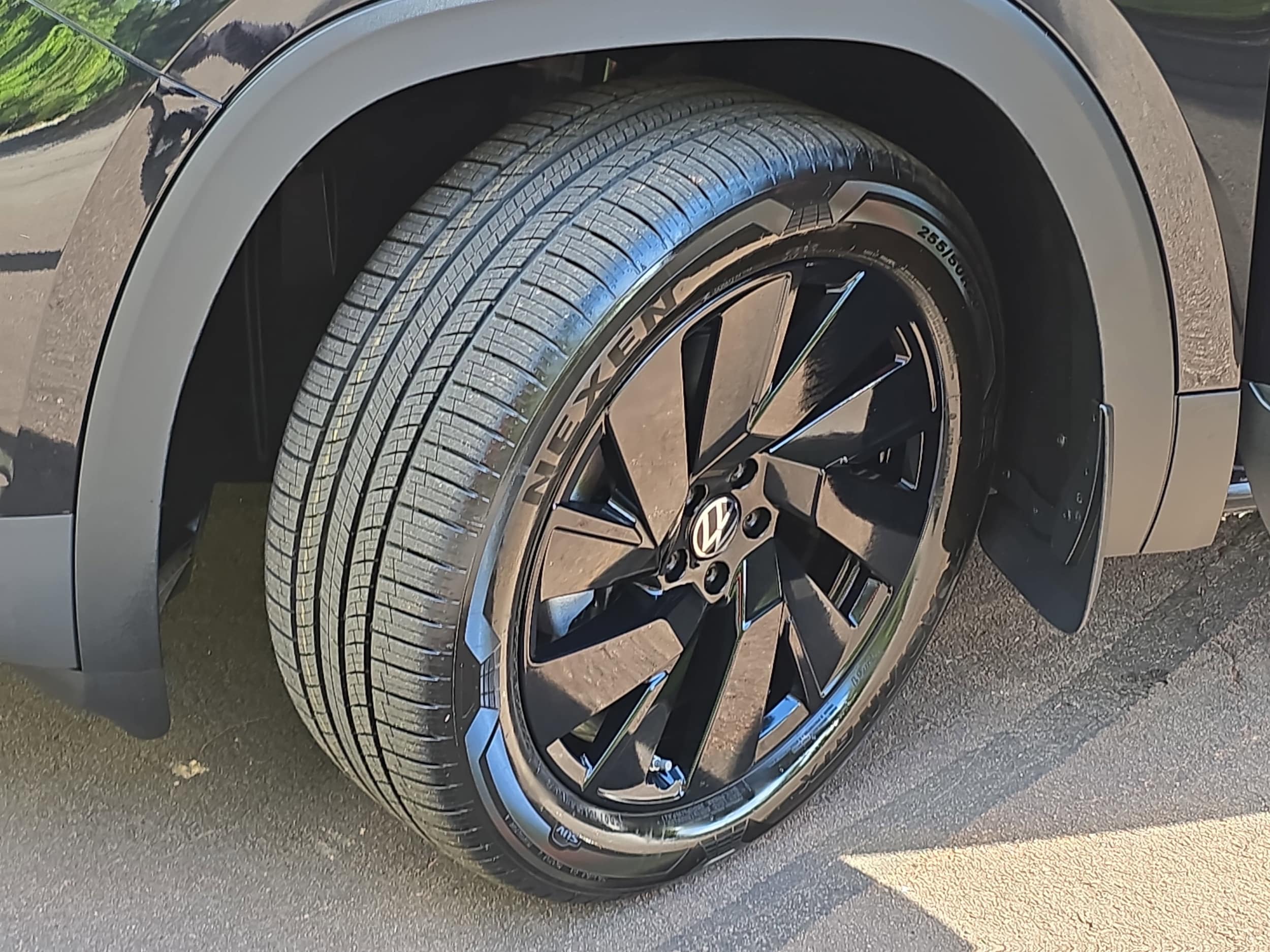 2026 Volkswagen Atlas SE w/Tech - Photo 33