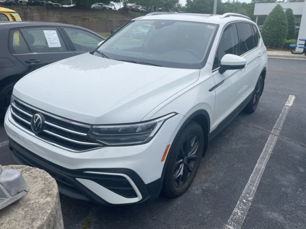 Used 2024 Volkswagen Tiguan 2.0T SE SUV