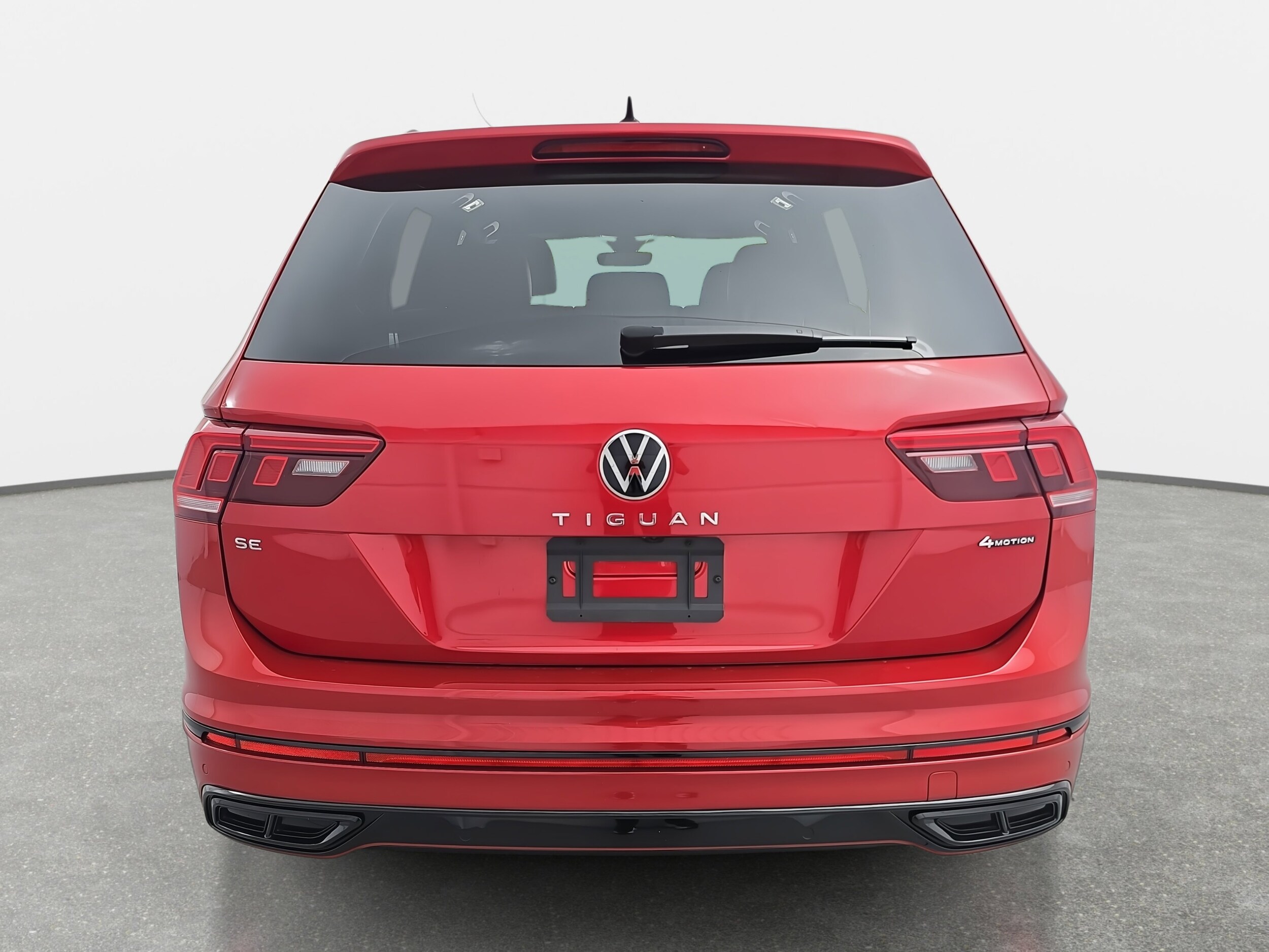 2024 Volkswagen Tiguan SE R-Line Black photo 4