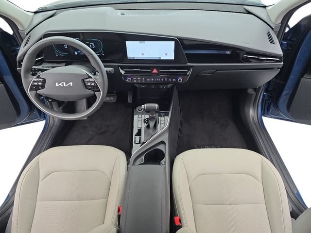 2023 Kia Niro EX - Photo 9