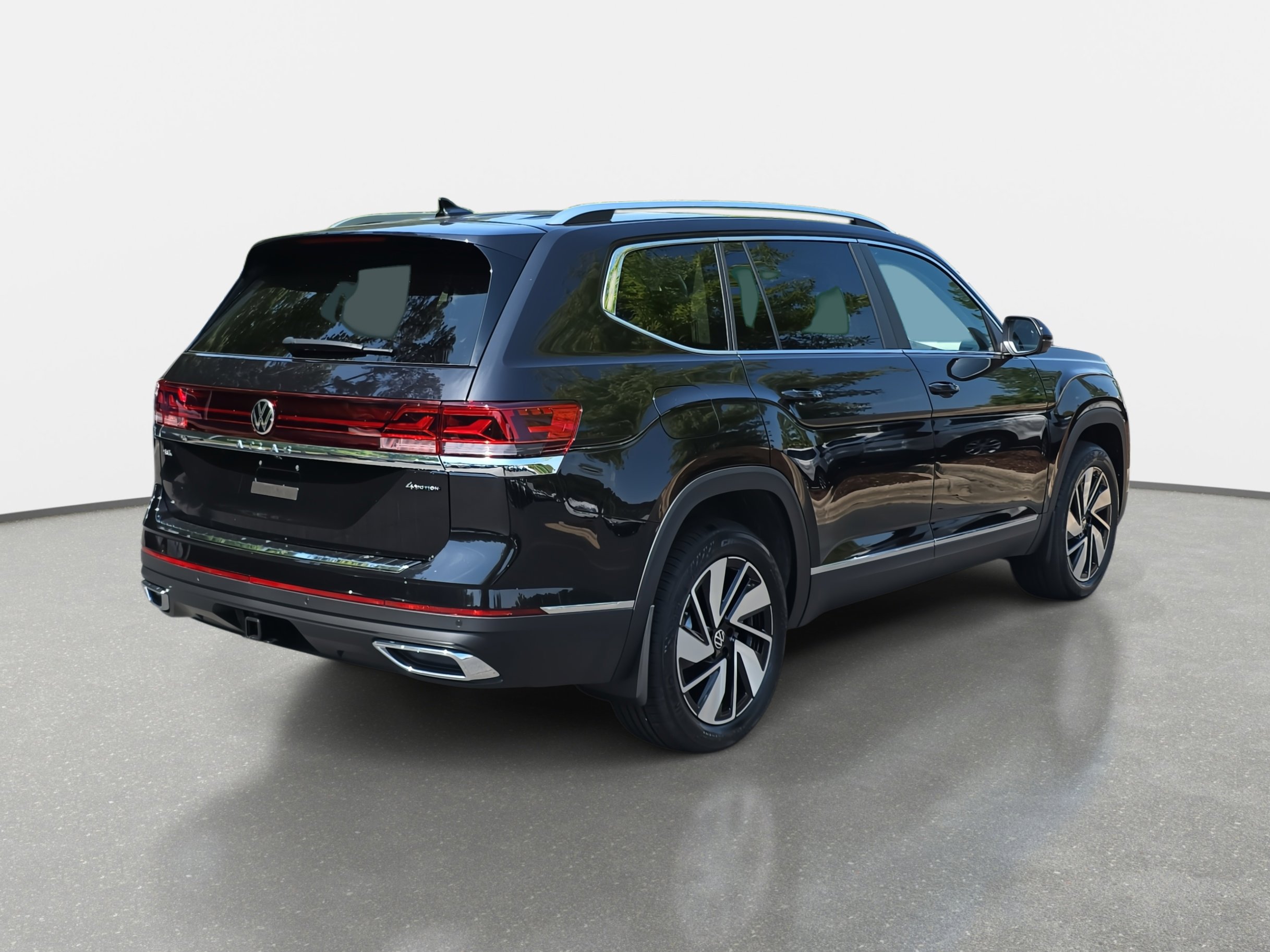 2025 Volkswagen Atlas SEL photo 3