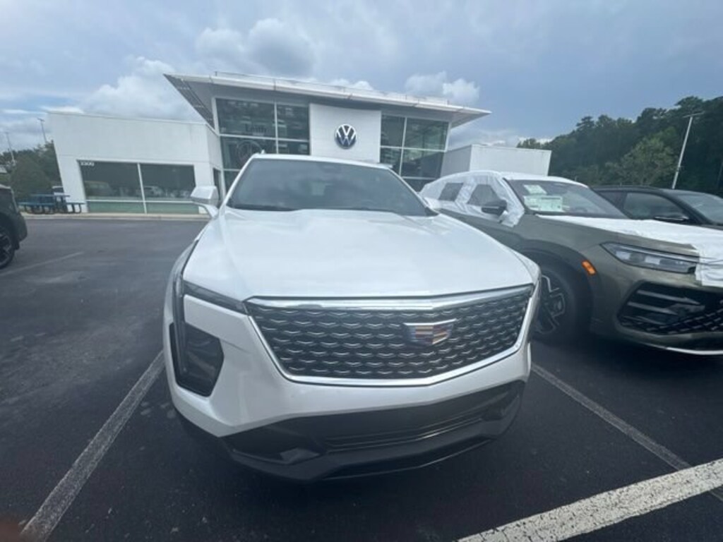 Used 2024 CADILLAC XT4 Premium Luxury SUV