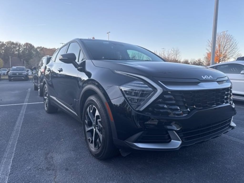 Used 2024 Kia Sportage EX SUV