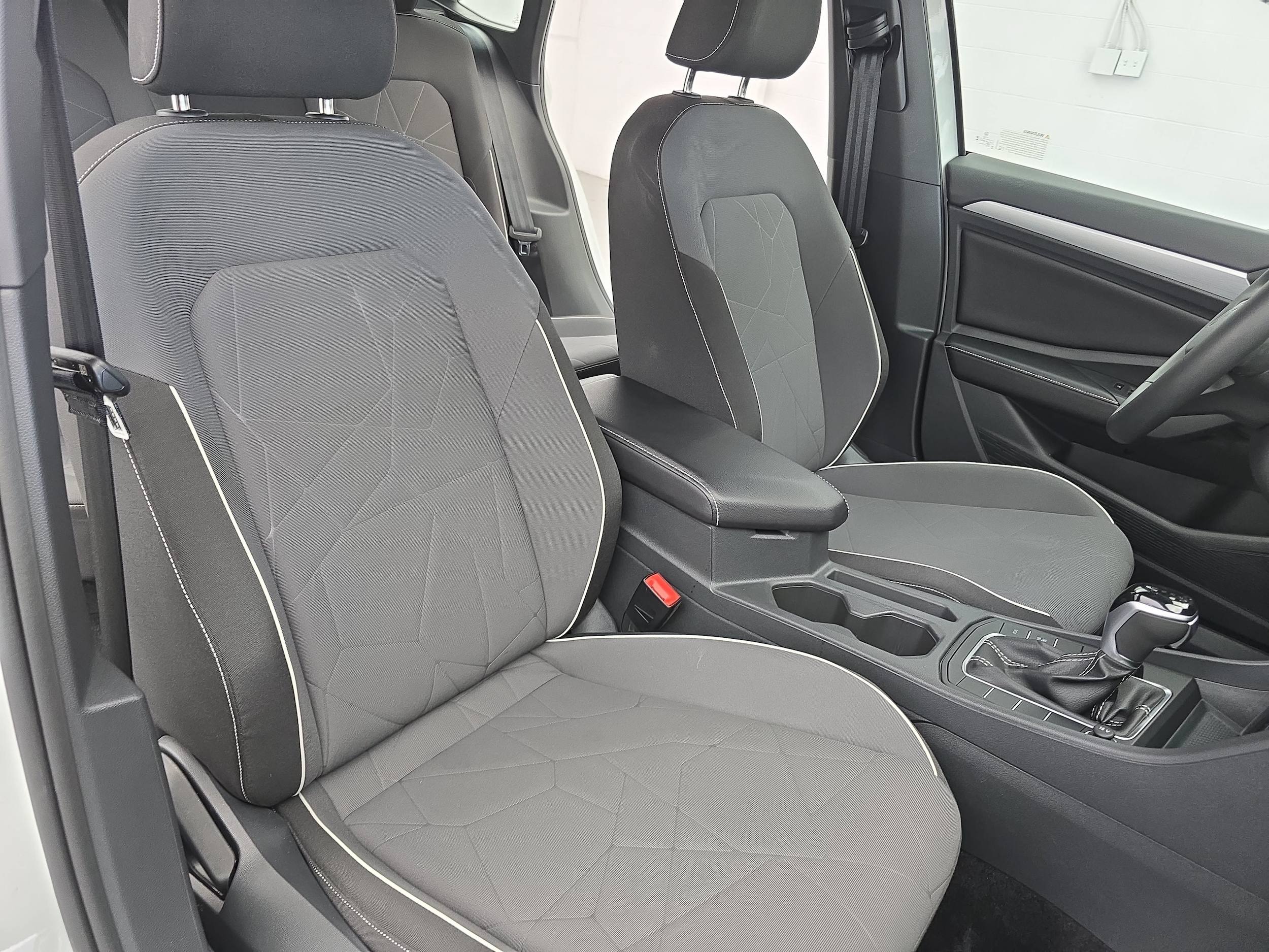 2026 Volkswagen Jetta Sport - Photo 10